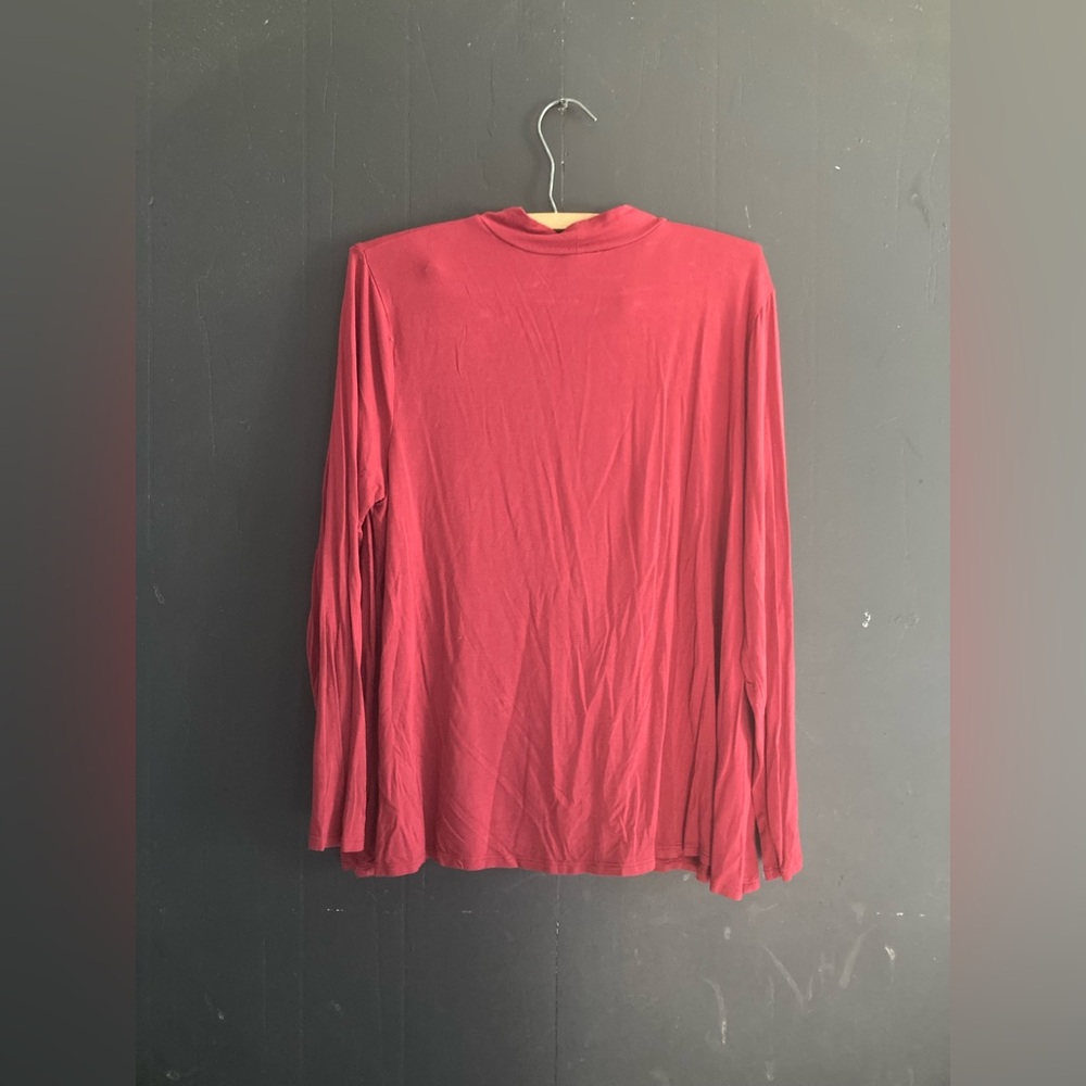 Old Navy Men's Rich Red Long Sleeve Tee - Picture 3 of 3
